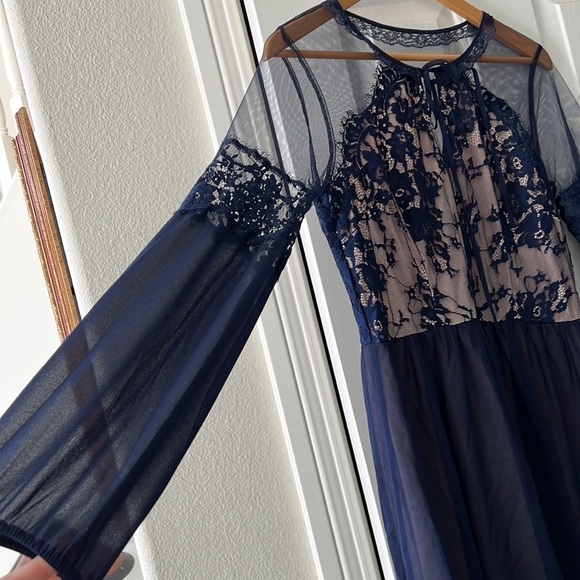 Soieblu nwt navy sheer dress. Size L - Picture 5 of 9